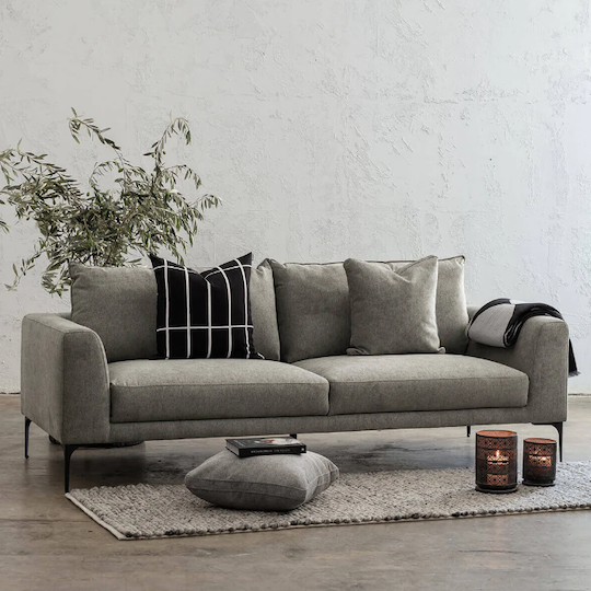 Sofa Jesus